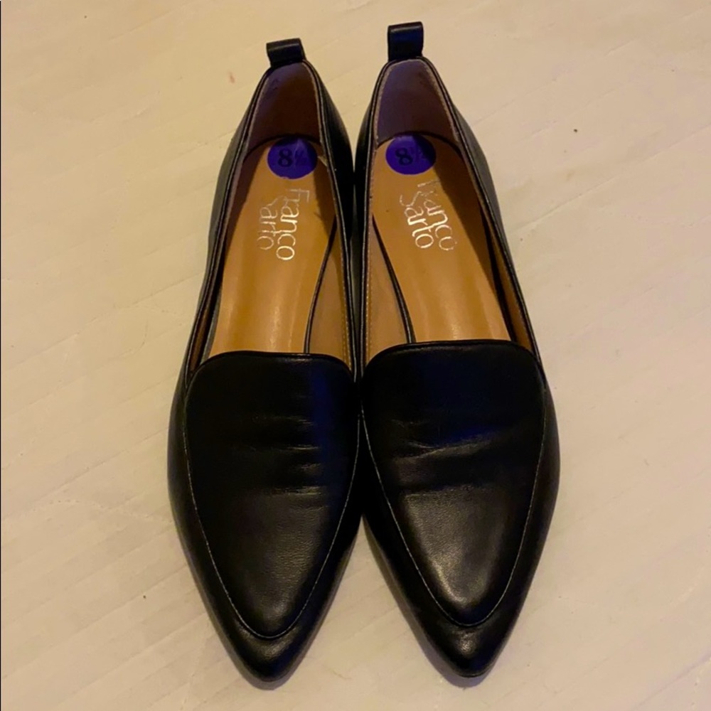 Pointed toe loafer